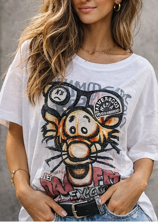 🖤 Statement Shirt mit Glitzer-Print – Urban Style  Dieses Shirt ist kein Basic – das ist ein Statement.