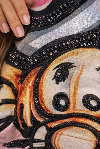 🖤 Statement Shirt mit Glitzer-Print – Urban Style  Dieses Shirt ist kein Basic – das ist ein Statement.