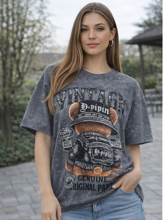 Statement Shirt „Vintage Teddy“ – Glitzer & Streetstyle Vibes