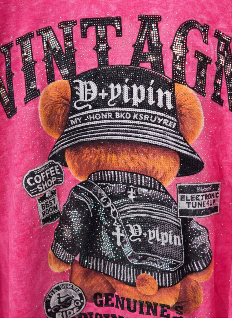 Statement Shirt „Vintage Teddy“ – Glitzer & Streetstyle Vibes